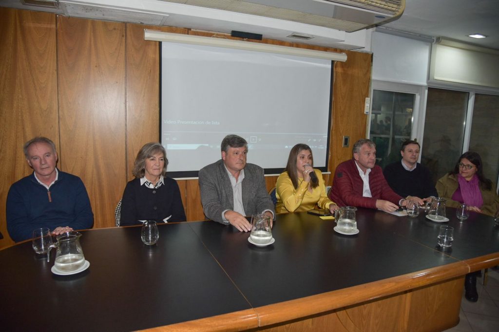 Izaguirre presentó su propuesta para la ciudad El Diario Paraná