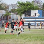 Palermo le ganó a domicilio 3 a 1 a Peñarol, para seguir en lo más alto de la Zona B, el festejó casi es por partida doble, porque seguirá en la A el año que viene y prácticamente estará en la definición del torneo. FOTO: Melina Londero.