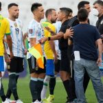 La Agencia Nacional de Vigilancia Sanitaria (Anvisa), interrumpió tras los primeros minutos del partido entre Brasil y Argentina hace dos años atrás. Los jugadores involucrados no tendrán problemas en jugar.