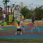 Hubo actividades lúdicas para las infancias y además, junto a las familias de barrio, se disfrutó de una merienda compartida.