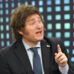 Milei podría instalar a la ultraderecha en el Gobierno a través de las urnas.