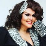 Pablo Millán, hoy en el Teatro 3 de Febrero, con “Esta – Re – Vista”.