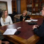 Los técnicos en Psicogerontología durante la entrevista en EL DIARIO. Foto: Melina Londero