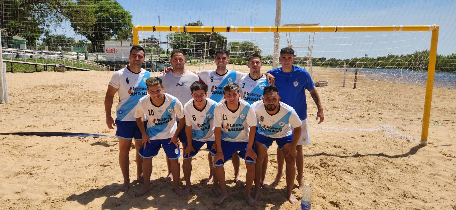 El plantel de Don Bosco que le ganó recientemente a Unión de Santa Fe en la vecina ciudad, en el marco de la cuarta fecha de la competencia. FOTO: Prensa LPF.