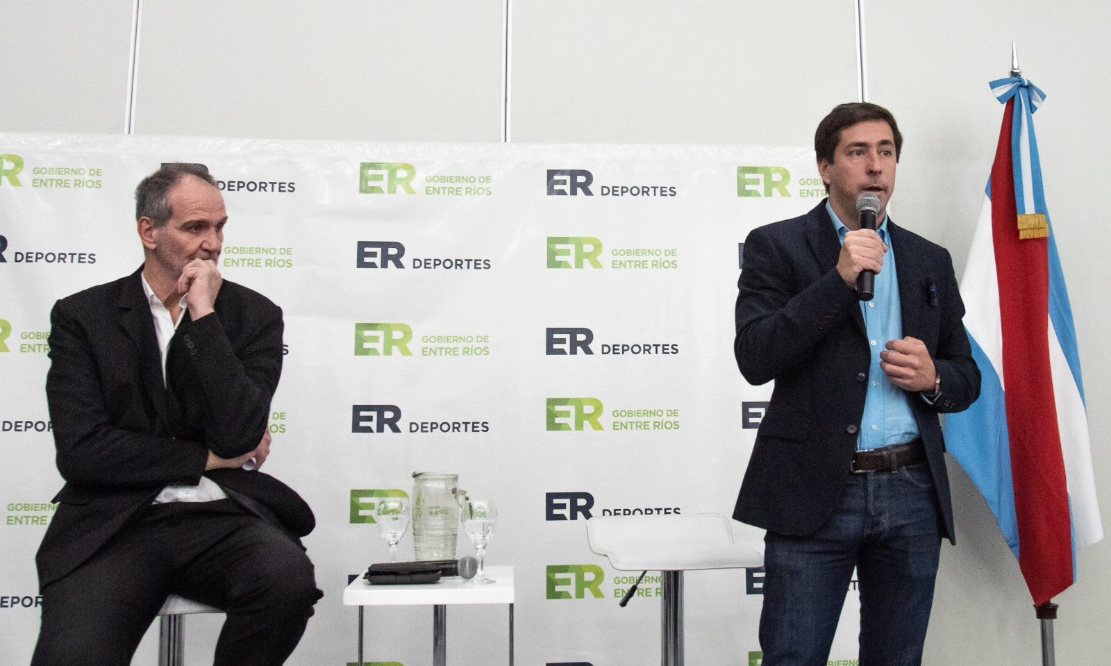 El encuentro se desarrolló en el Centro Provincial de Convenciones de la ciudad de Paraná y fue encabezado por el secretario general de la Gobernación, Mauricio Colello, y el secretario de Deportes, Sebastián Uranga.