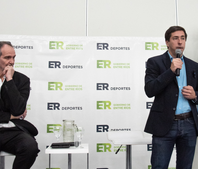 El encuentro se desarrolló en el Centro Provincial de Convenciones de la ciudad de Paraná y fue encabezado por el secretario general de la Gobernación, Mauricio Colello, y el secretario de Deportes, Sebastián Uranga.