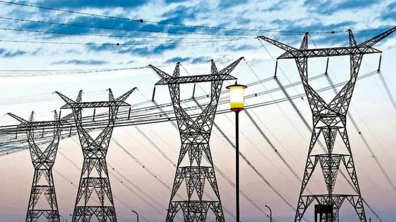 Milei vendió el control de la red eléctrica nacional por USD 356 millones
