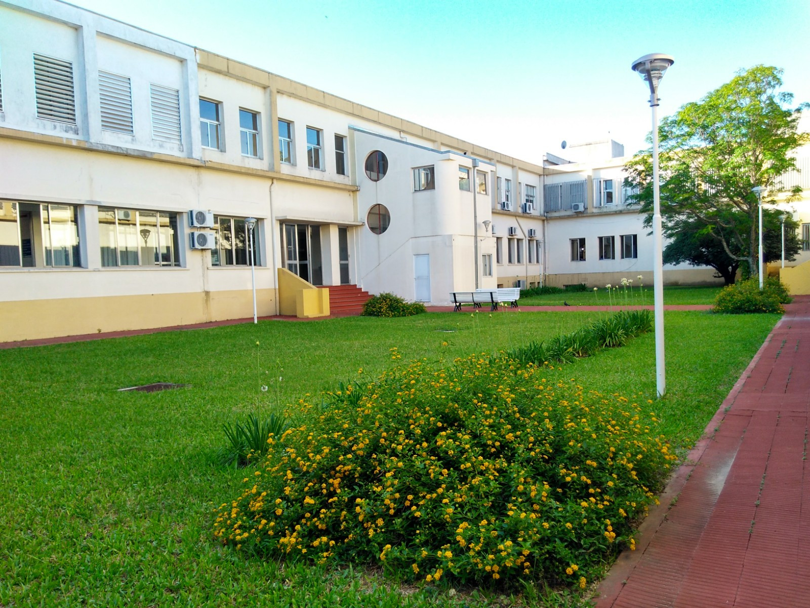 Los no docentes de la UNER paran hoy y ya anuncian nuevos paros