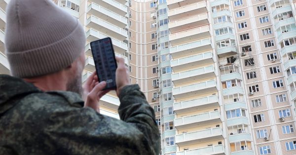 Ucrania lanzo el mayor ataque con drones sobre Moscu: cuatro muertos