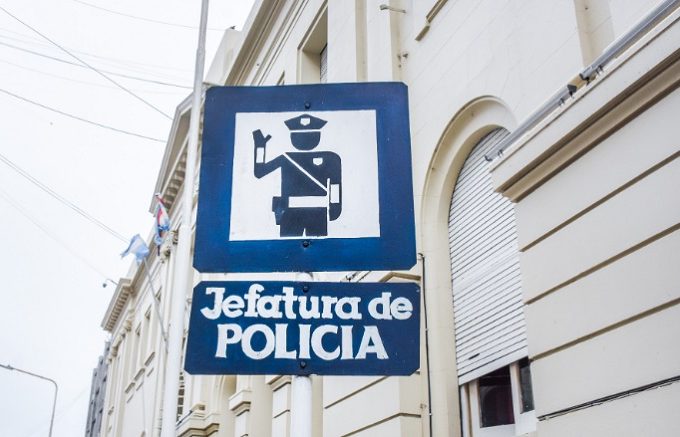Escandalo en la Policia: allanan oficinas por manejo de fondos adicionales