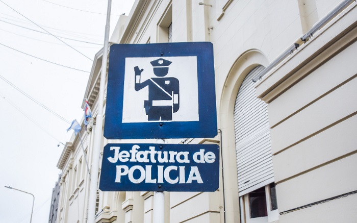 Escandalo en la Policia: allanan oficinas por manejo de fondos adicionales