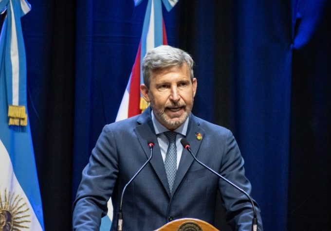 Frigerio negocia duro por Colón: el detalle de la planta uruguaya que inquieta