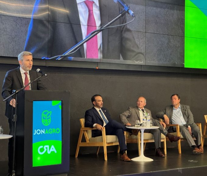 Frigerio lanza un pacto fiscal para terminar con las retenciones al agro