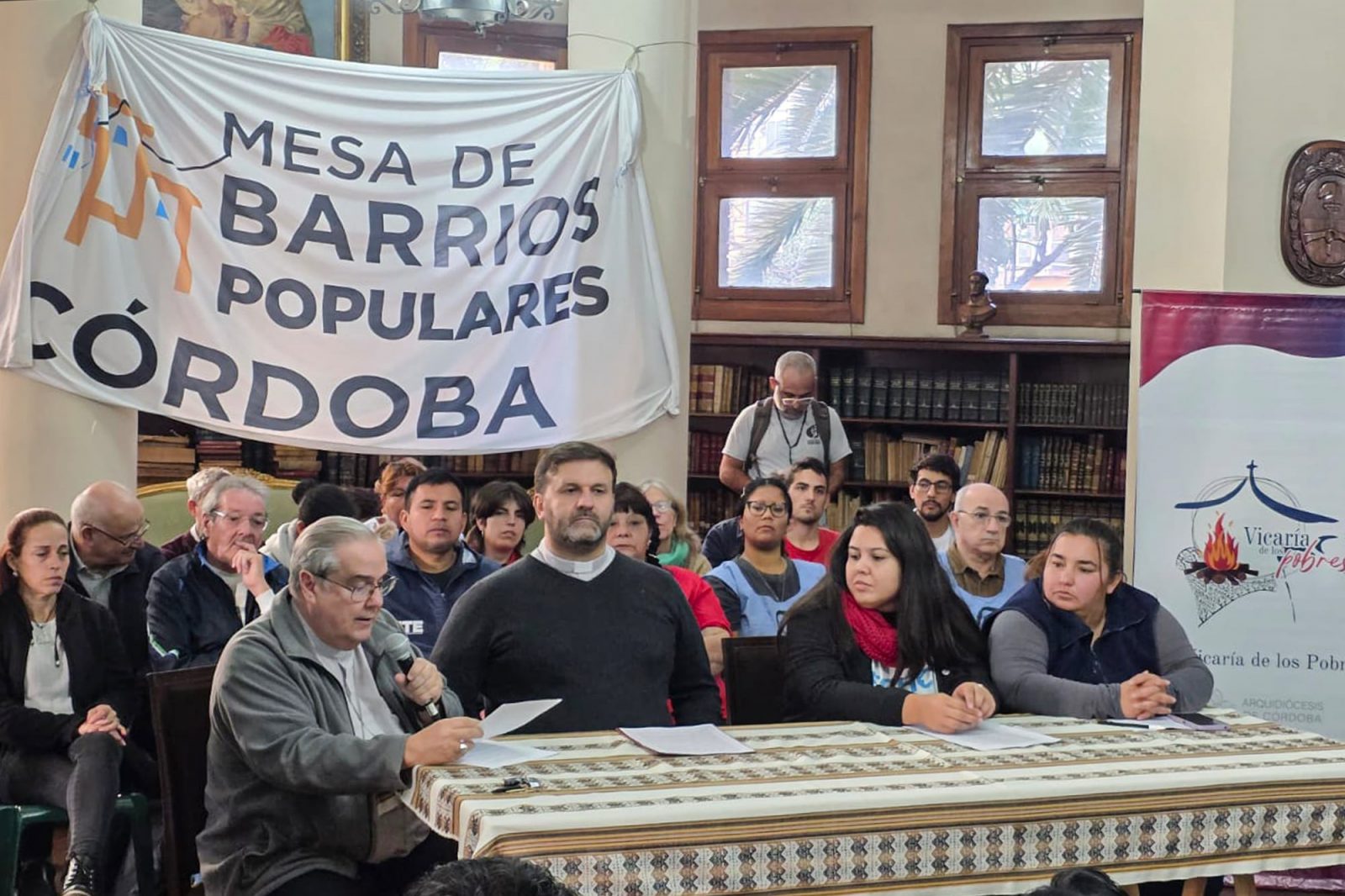 Los obispos cruzan a Milei por el proyecto de propiedad privada