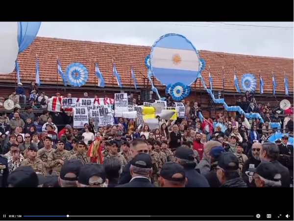 El acto del 25 de Mayo en Gualeguaychu que se le dio vuelta a Palito