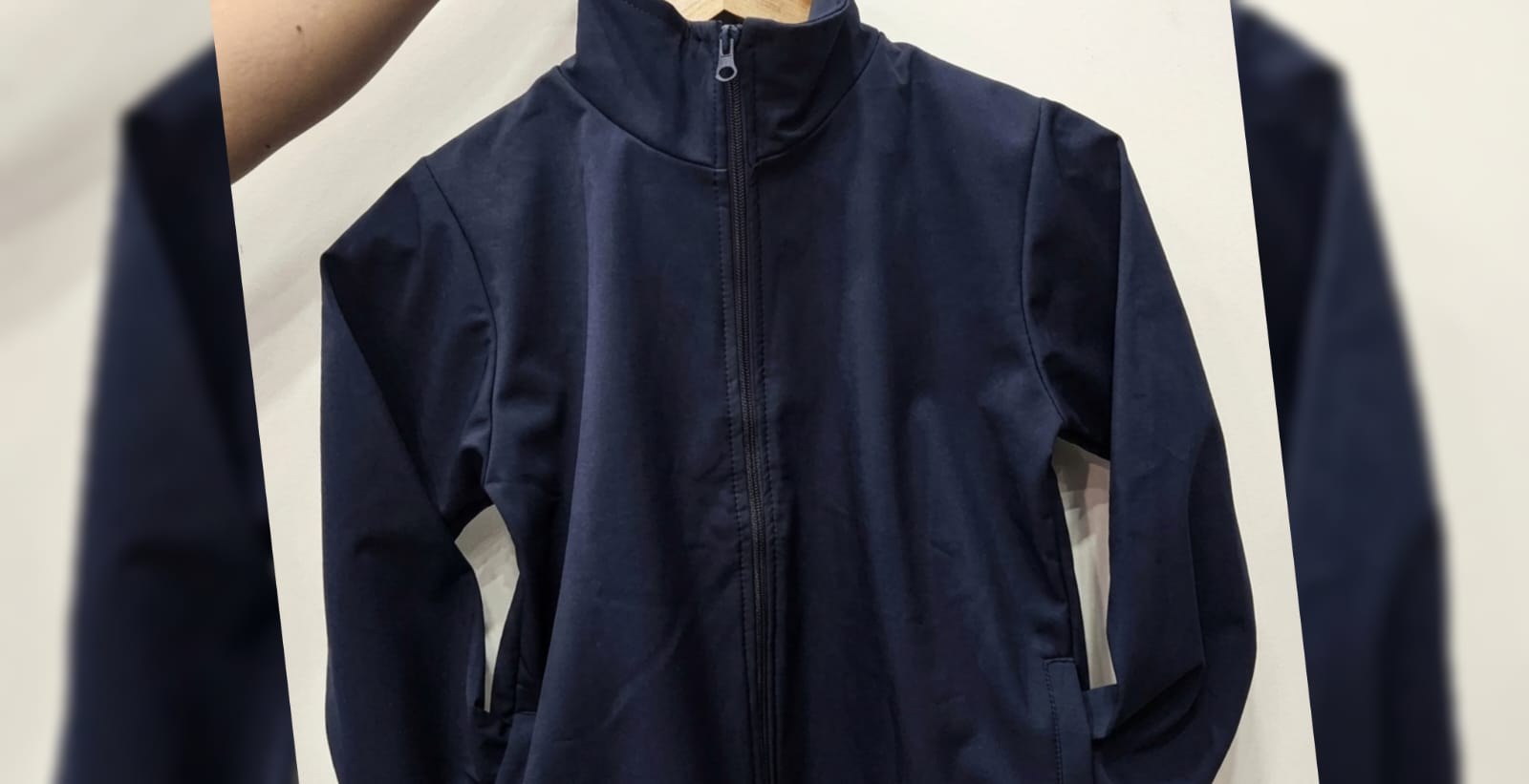 Despidieron a una docente de Concordia por cuestionar el precio de una campera