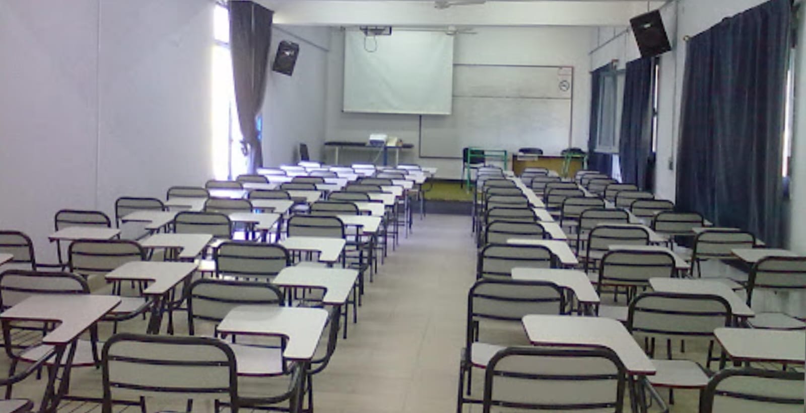 Cuarta semana de paro universitario en Entre Ríos: 20 días perdidos y riesgo total