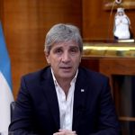 Caputo anunció un superávit primario de $632.844 millones en abril