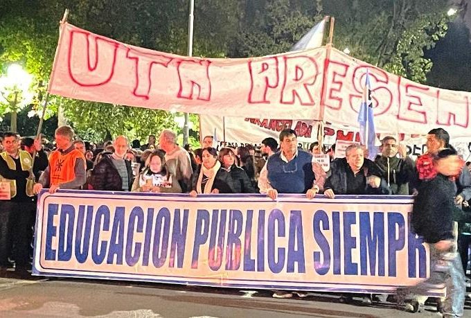 Capodoglio desnuda la crueldad: obras paralizadas y docentes que no llegan
