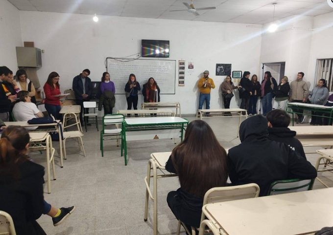 El drama de la escuela de La Bianca: agua electrificada y chicos con miedo