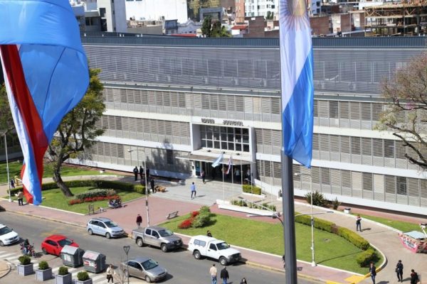 Fallo de $613 millones sacude al sistema de riesgos laborales entrerriano