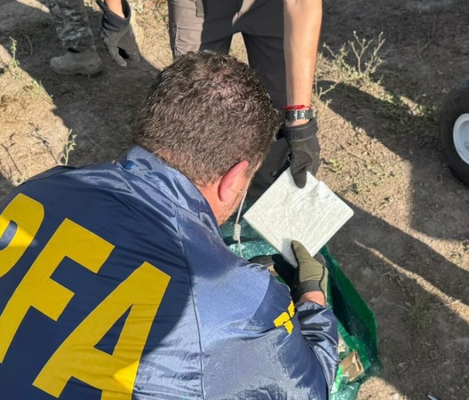 Golpe demoledor al narco en Santa Fe: la DEA ayudo a interceptar 400 kilos