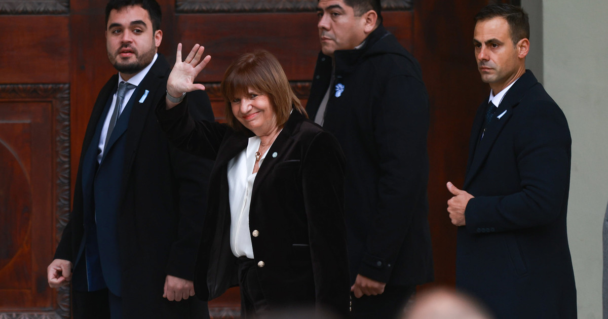 El detalle que desnudo la interna: Karina Milei dejo afuera del Cabildo a Bullrich