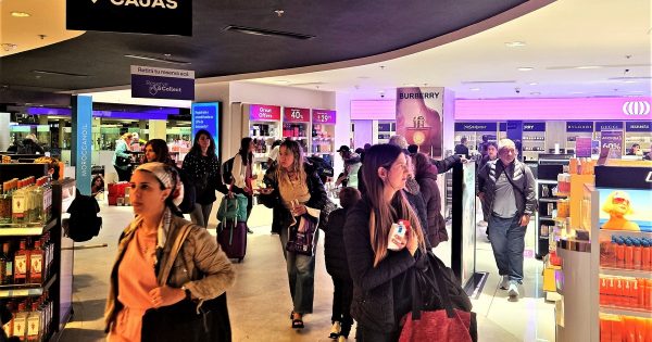 Free shops en fronteras terrestres: el decreto que cambia el juego comercial