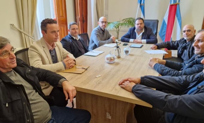 Frigerio refuerza la ayuda a trabajadores de Granja Tres Arroyos tras el fracaso
