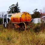 Llego el camion pero los problemas siguen: padres exigen obras en la Agrotenica