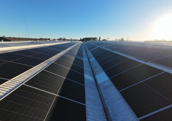 Johnson Acero duplica su parque solar en Paraná: el detalle del proyecto