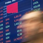 El riesgo país se disparó a 499 puntos por el derrumbe global