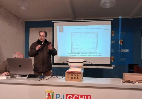 El libro que incomoda: Orduna expuso en Gualeguaychu su plan soberano
