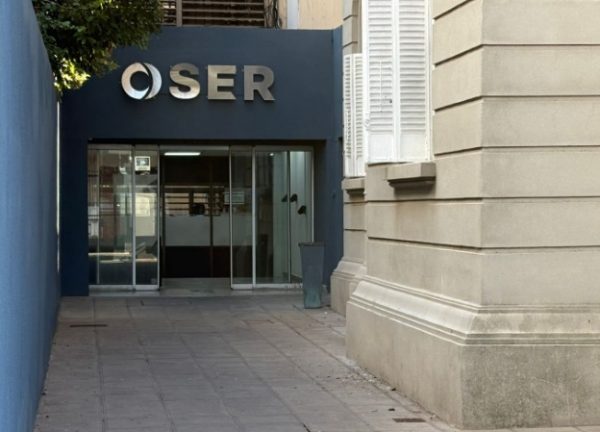 OSER contra el Círculo Médico: la guerra por el plus de $10.000