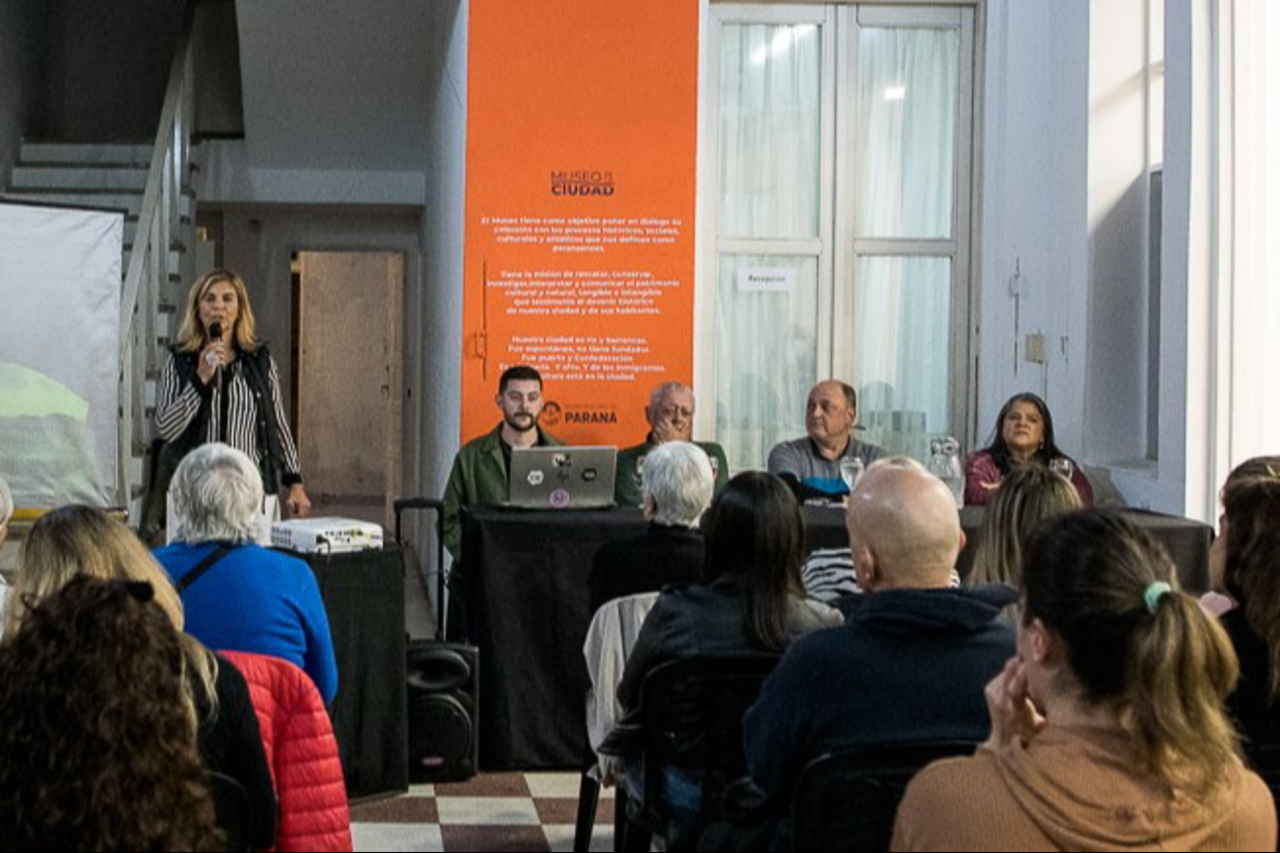 El ciclo Pensar Paraná 2026 despertó la curiosidad de los vecinos