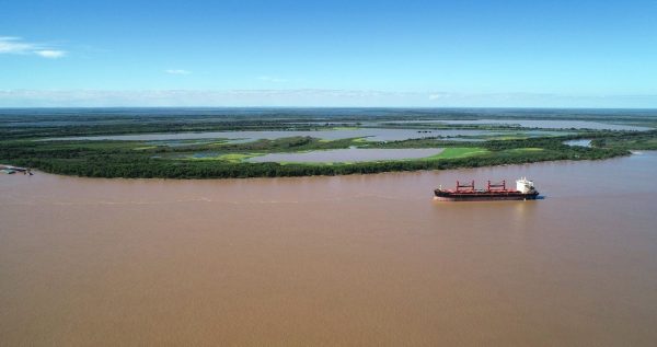Empresarios celebran el cierre de la licitación de la Hidrovía