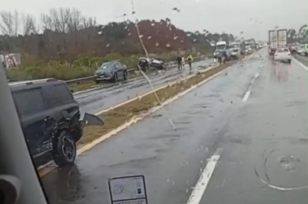 Cuatro muertos en choque múltiple sobre la Ruta 12 en Isla Talavera