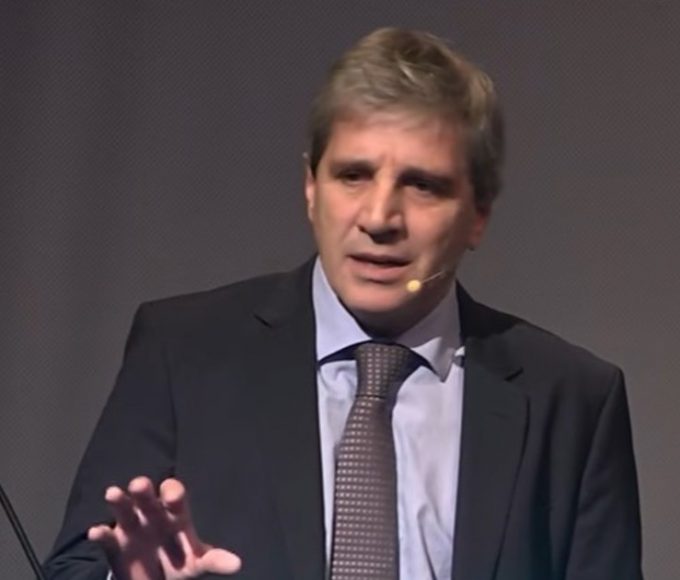 Riesgo país en 450 puntos: ¿está Argentina lista para volver a los mercados?