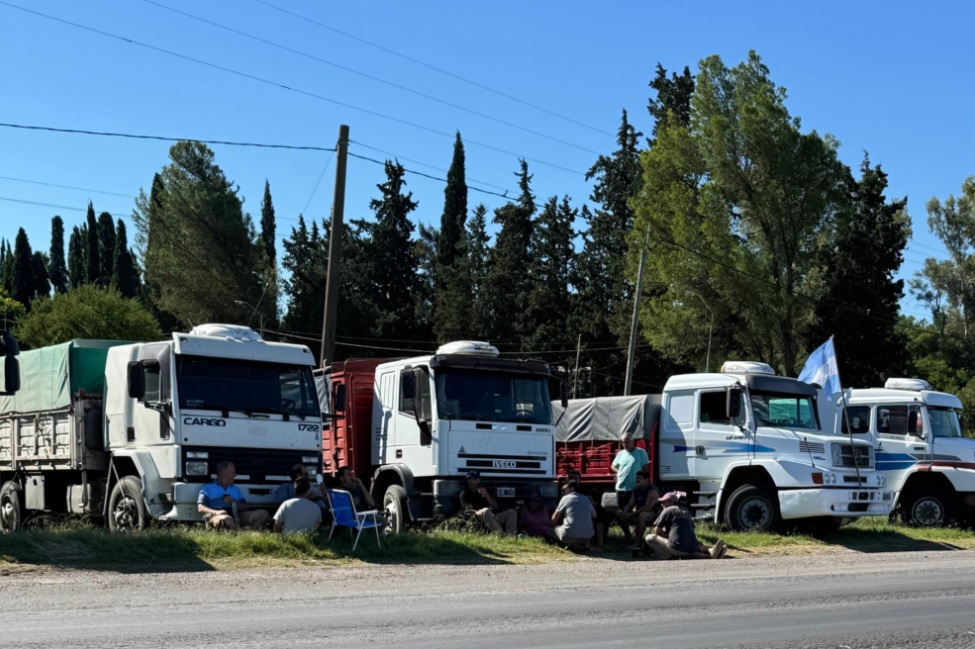 Gasoil congelado: el respiro que no alcanza para frenar la sangría del transporte