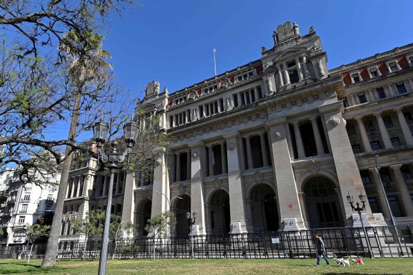 El Estado argentino enfrenta 339 mil juicios sin saber cuanto debera pagar