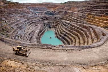 RIGI y quita de impuestos: Milei transfirió u$s 2.000 millones a empresas mientras la mora familiar