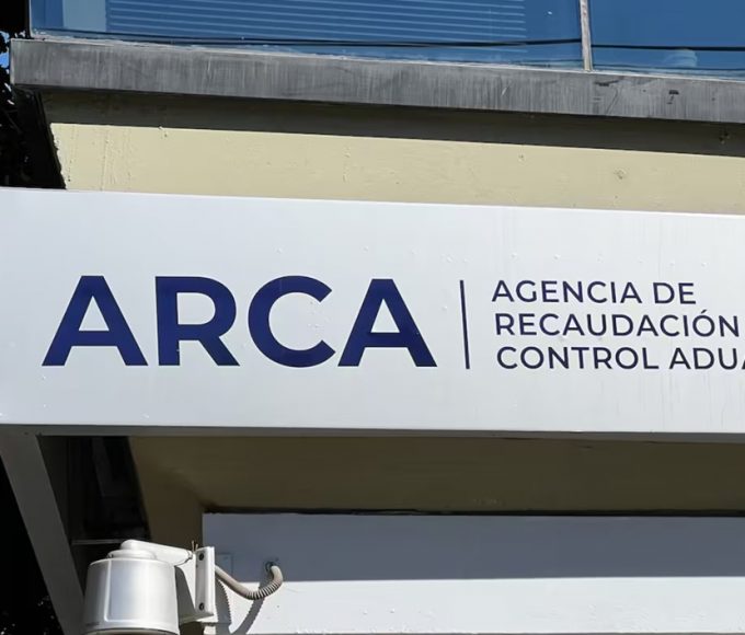 La recaudación volvió a caer y las provincias sienten el golpe en la coparticipación