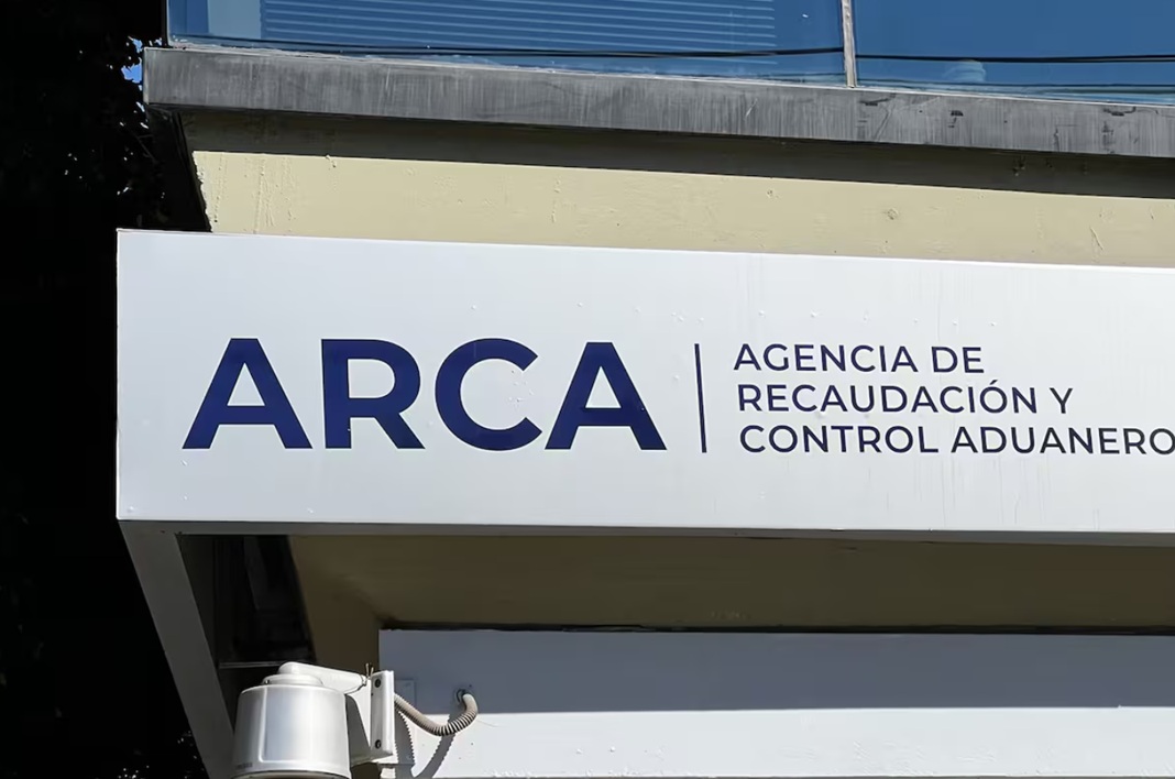 La recaudación volvió a caer y las provincias sienten el golpe en la coparticipación