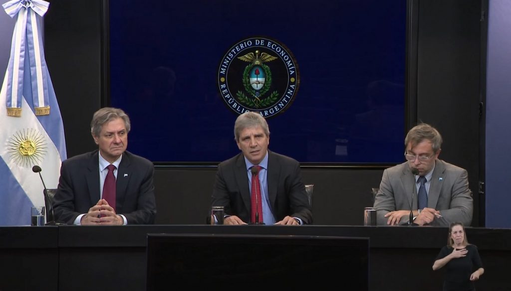 Caputo presentó el plan financiero al 2027: vencimientos y deuda