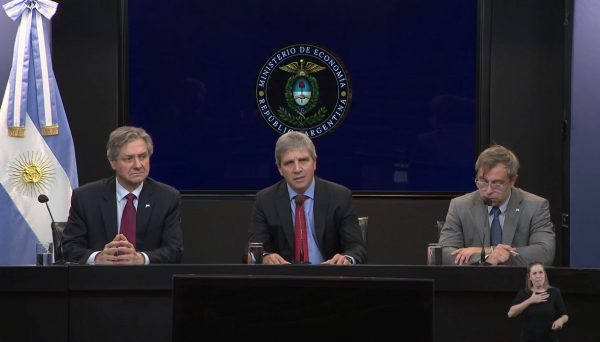 Caputo presentó el plan financiero al 2027: vencimientos y deuda