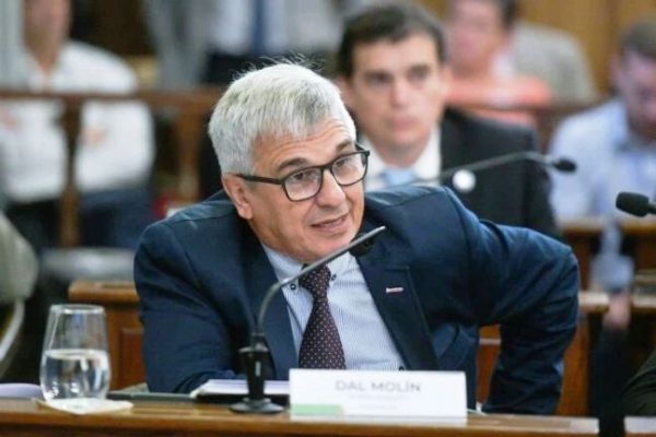 El senador que impulsa la reforma previsional ya tramita su jubilación