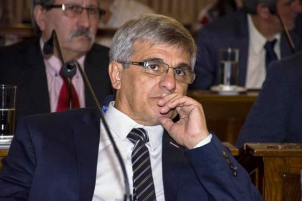 UCR Activa le pide la renuncia al senador Dal Molín por su trámite jubilatorio