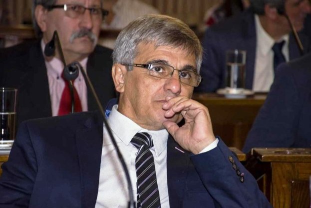 UCR Activa le pide la renuncia al senador Dal Molín por su trámite jubilatorio