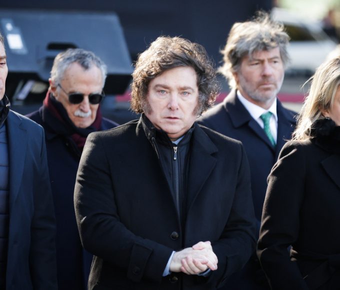 Milei lleva a Frigerio y a una docena de gobernadores a Tucumán