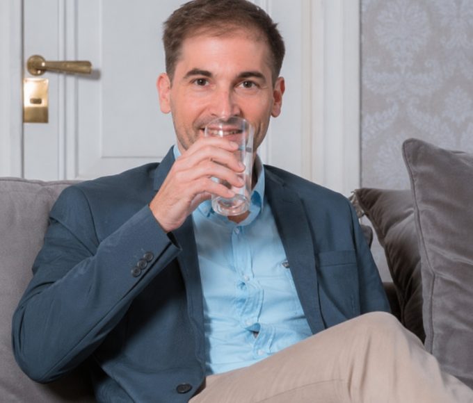 El secretario de Hacienda de Concordia no paga agua en su casa